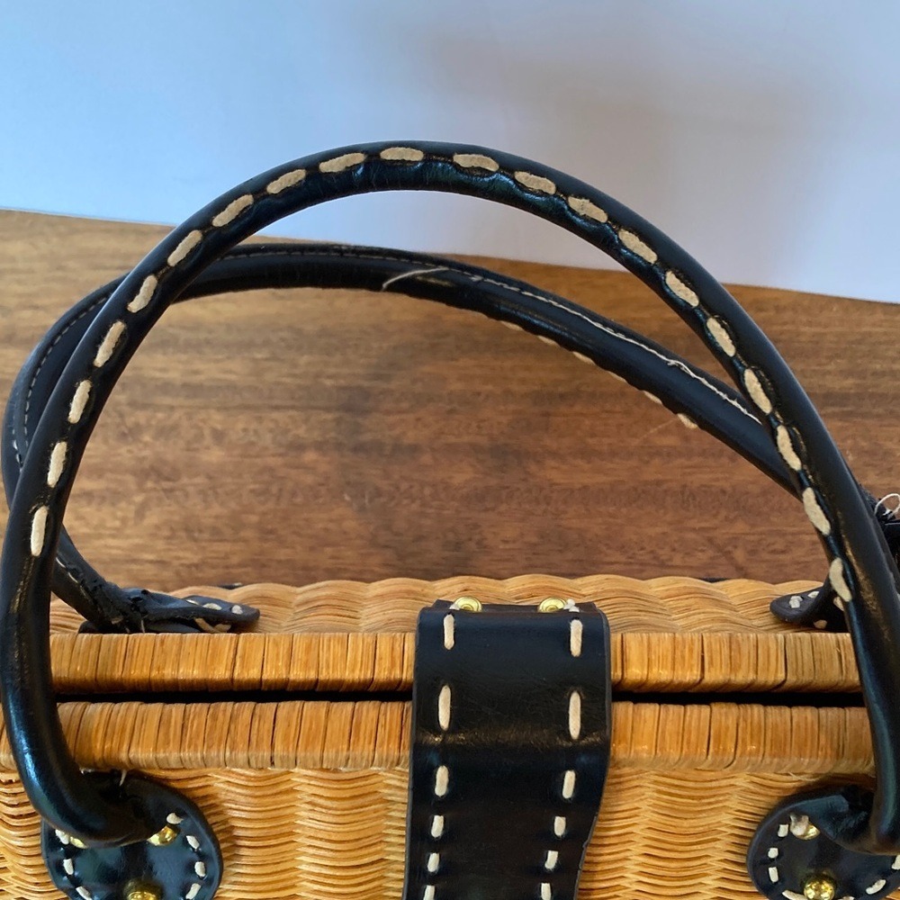 Tan Black Woven Leather Look Handbag Double Handle Picnic Style Classic Timeless - Picture 13 of 14